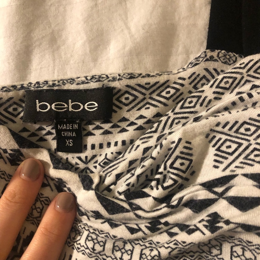 Bebe Aztec Dress - Picture 5 of 5